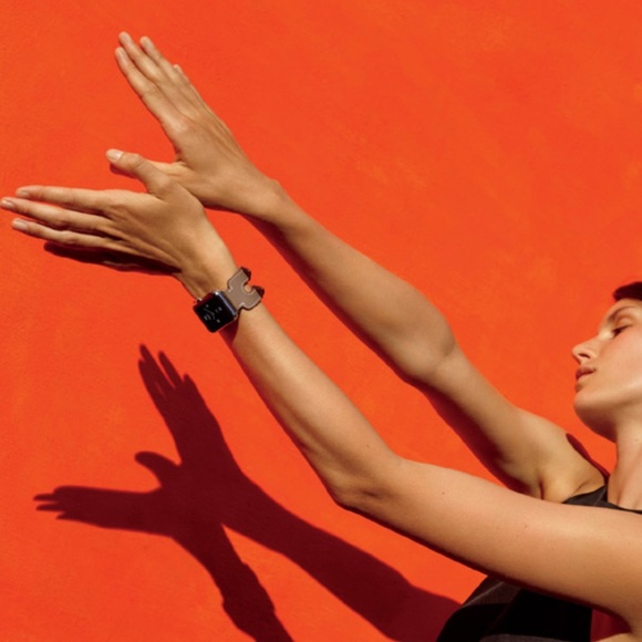 NWT Hermès Calfskin Double Buckle Cuff Apple Watch Band 38-40mm Étoupe - Picture 3 of 9